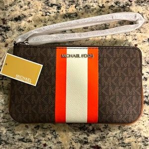 NWT Michael Kors Wristlet
